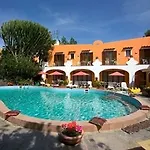Aragonese فندق