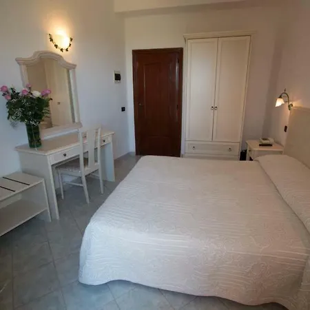Aragonese 3* 伊斯基亚